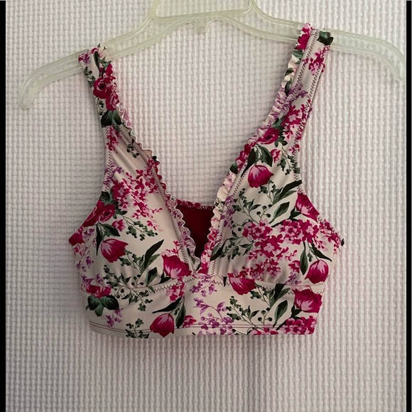 Mossimo Supply Co. Tops - MOSSIMO Pink floral crop top size S.
